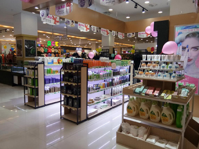 小資生活加盟致富不用愁？理性看待化妝品零售店的盈利前景